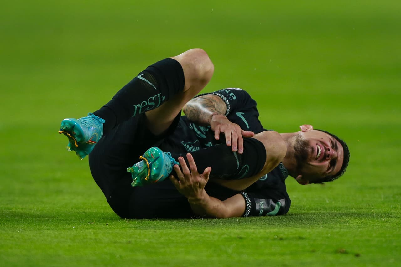 Los Tuzos se fueron con tres amonestados en la primera mitad por fuertes entradas.