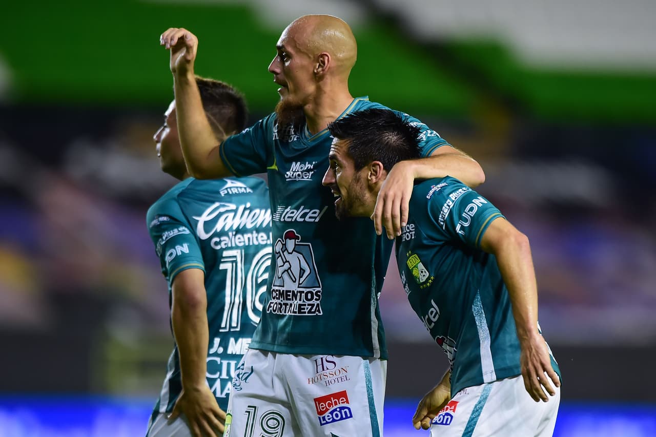 León y Pumas son segundo y tercero general, respectivamente. Los del bajío acumulan 14 unidades y los universitarios 13.