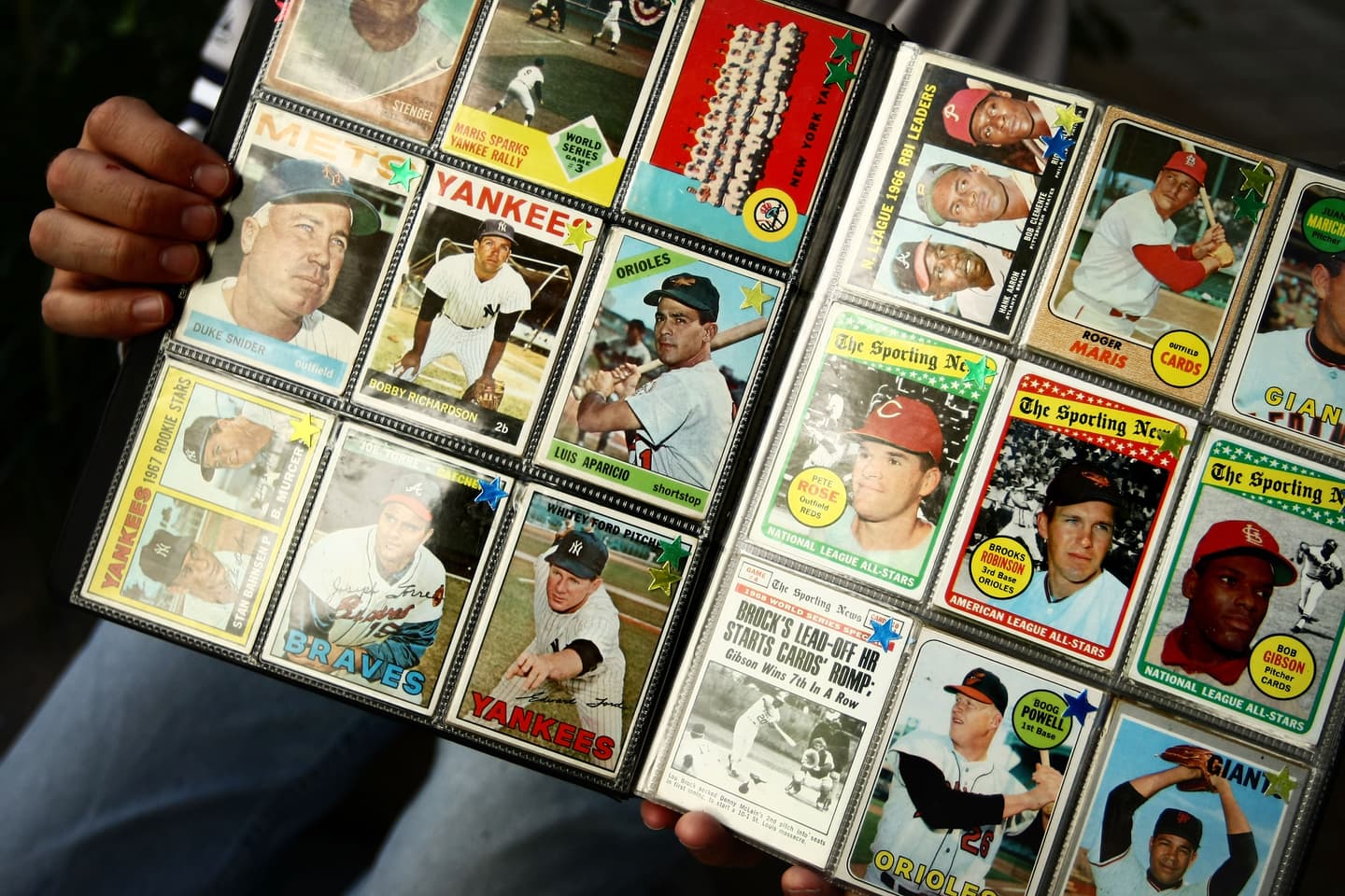 2 Shoeless Joe Jackson baseball cards top $1M at Heritage Auctions