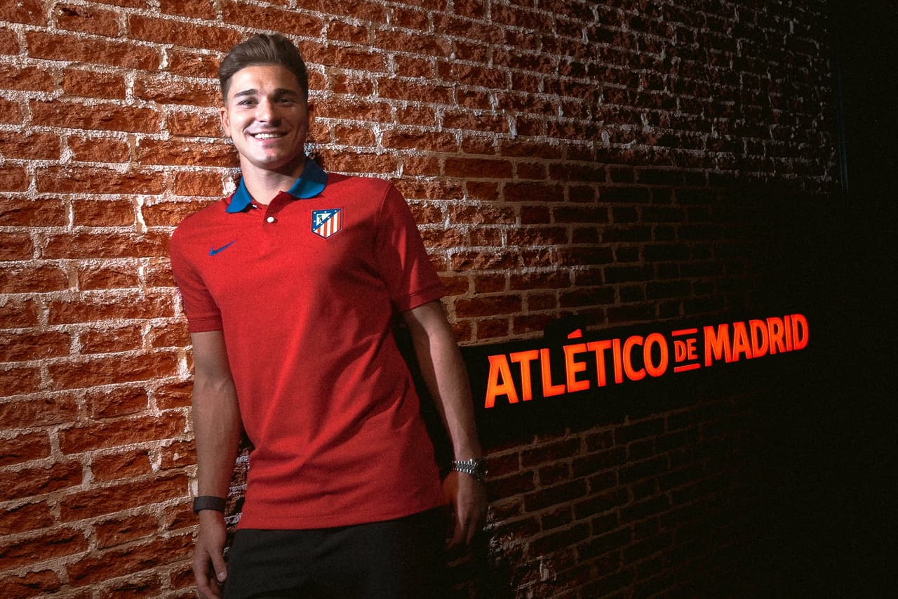 Julián Álvarez: "Voy a esforzarme al máximo para ganar con esta camiseta"