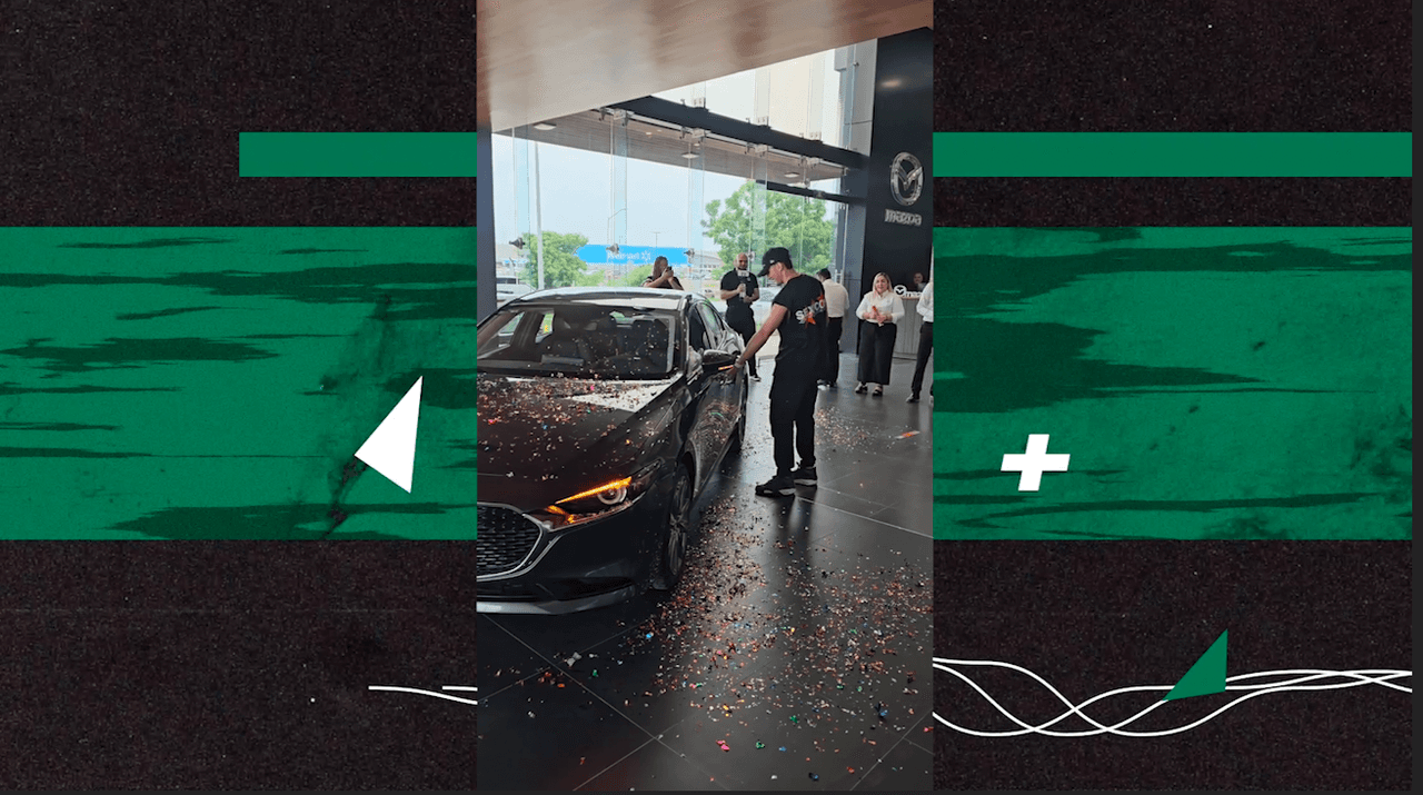 Marco Verde recibe su auto nuevo tras medalla en Paris 2024 y su reacción vale oro