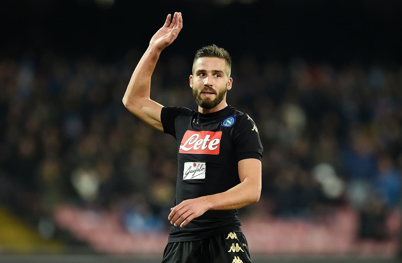10. Leonardo Pavoletti (Italia) - Napoli fue el equipo que compró a este jugador por 18 millones de euros.