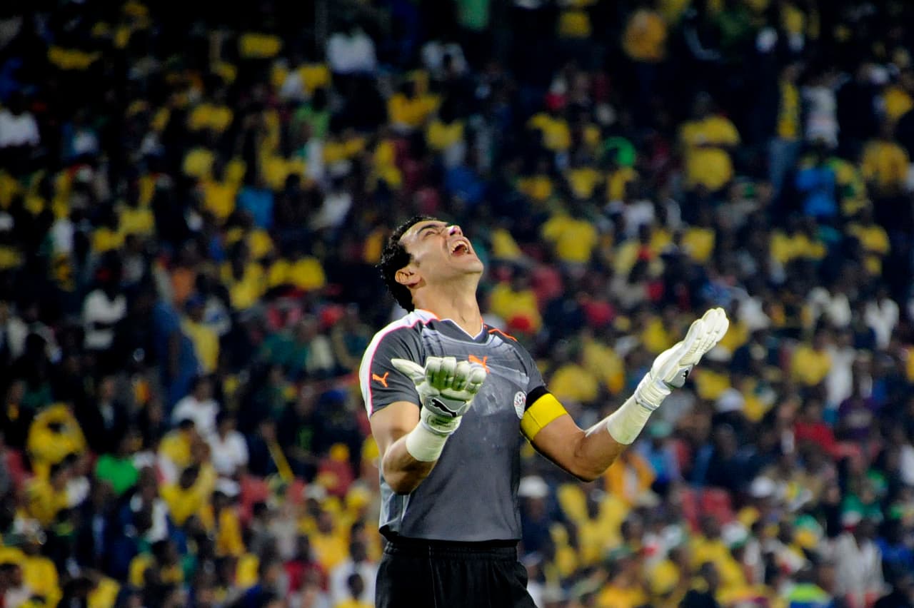 El portero egipcio Essam el Hedary cumplirá 44 años el domingo, suma 143 partidos internacionales desde que debutara en 1996 y guarda en sus guantes cuatro copas de África.