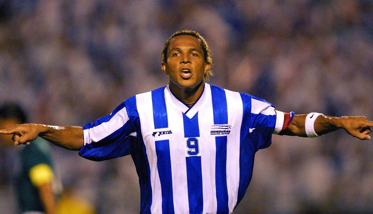 Pavón se convertiría en verdugo de la selección en el siguiente juego como local de Honduras en eliminatoria. El atacante anotaría un triplete en el 2001 para darle a su país un triunfo de 3-1 sobre los verdes.