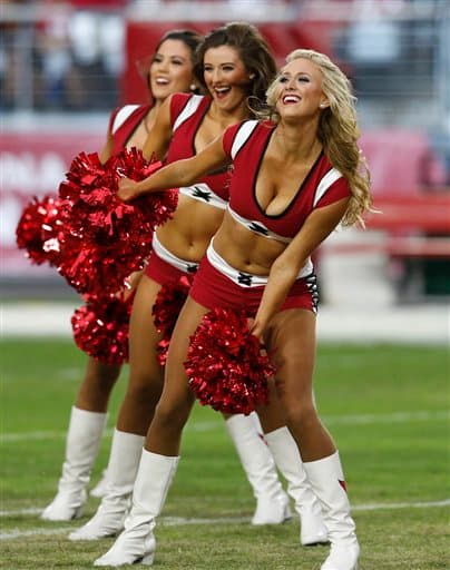 ¡Regresaron las hermosas cheerleaders de la NFL!, como los jugadores, ellas también se preparan al máximo para la temporada 2015, checa lo mejor de ellas en la primera semana.