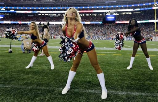 ¡Regresaron las hermosas cheerleaders de la NFL!, como los jugadores, ellas también se preparan al máximo para la temporada 2015, checa lo mejor de ellas en la primera semana.