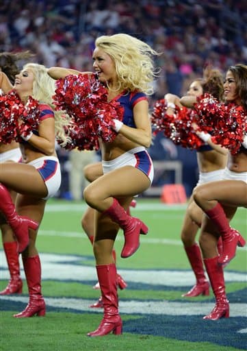 ¡Regresaron las hermosas cheerleaders de la NFL!, como los jugadores, ellas también se preparan al máximo para la temporada 2015, checa lo mejor de ellas en la primera semana.