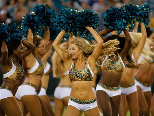 ¡Regresaron las hermosas cheerleaders de la NFL!, como los jugadores, ellas también se preparan al máximo para la temporada 2015, checa lo mejor de ellas en la primera semana.