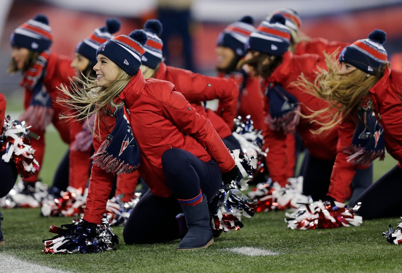 Esta hermosa porrista, de cara angelical, está en las filas de los actuales campeones de la NFL, los New England Patriots. Checa sus mejores imágenes.
