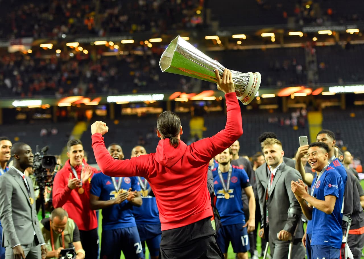 En el ámbito europeo, Zlatan ha conseguido la Supercopa de la UEFA con el Barcelona y la reciente Europa League con Manchester United. Además, también fue campeón del Mundo con el equipo catalán en el Mundial de Clubes.