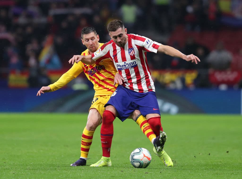 Otro duelo entre Messi y Héctor Herrera.