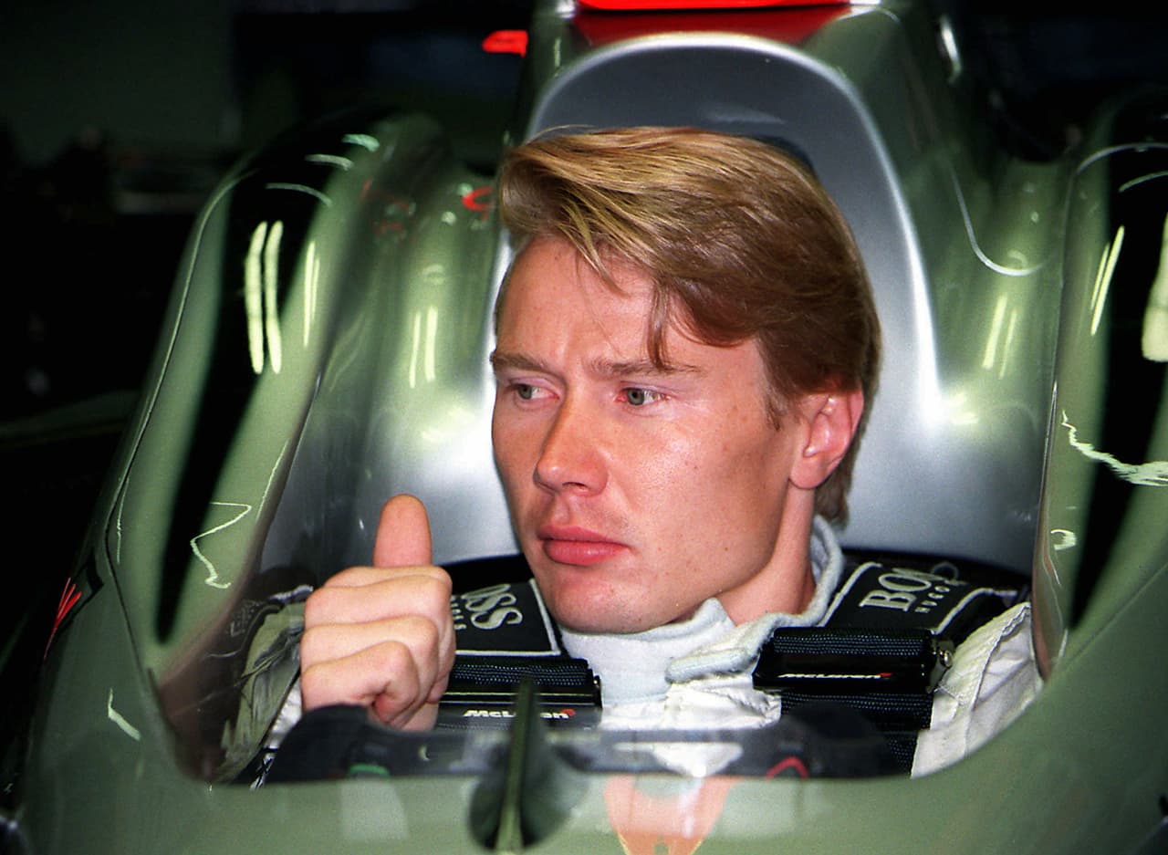 El talentoso piloto finlandés obtuvo el bicamepontao de la Fórmula 1 en 1998 y 1999.