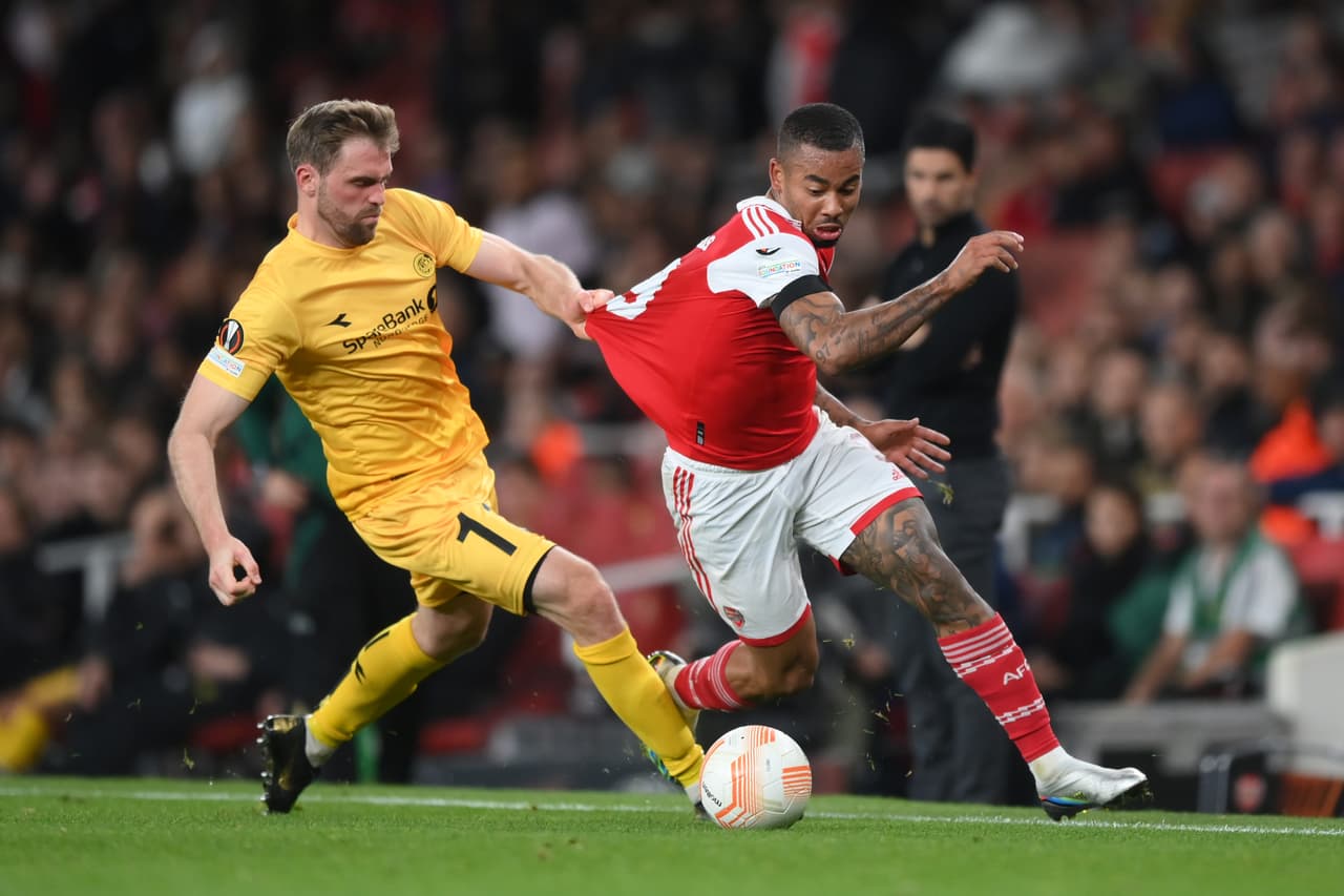 Arsenal se impuso con goleada al Bodo y se apodera de la cima del Grupo A.