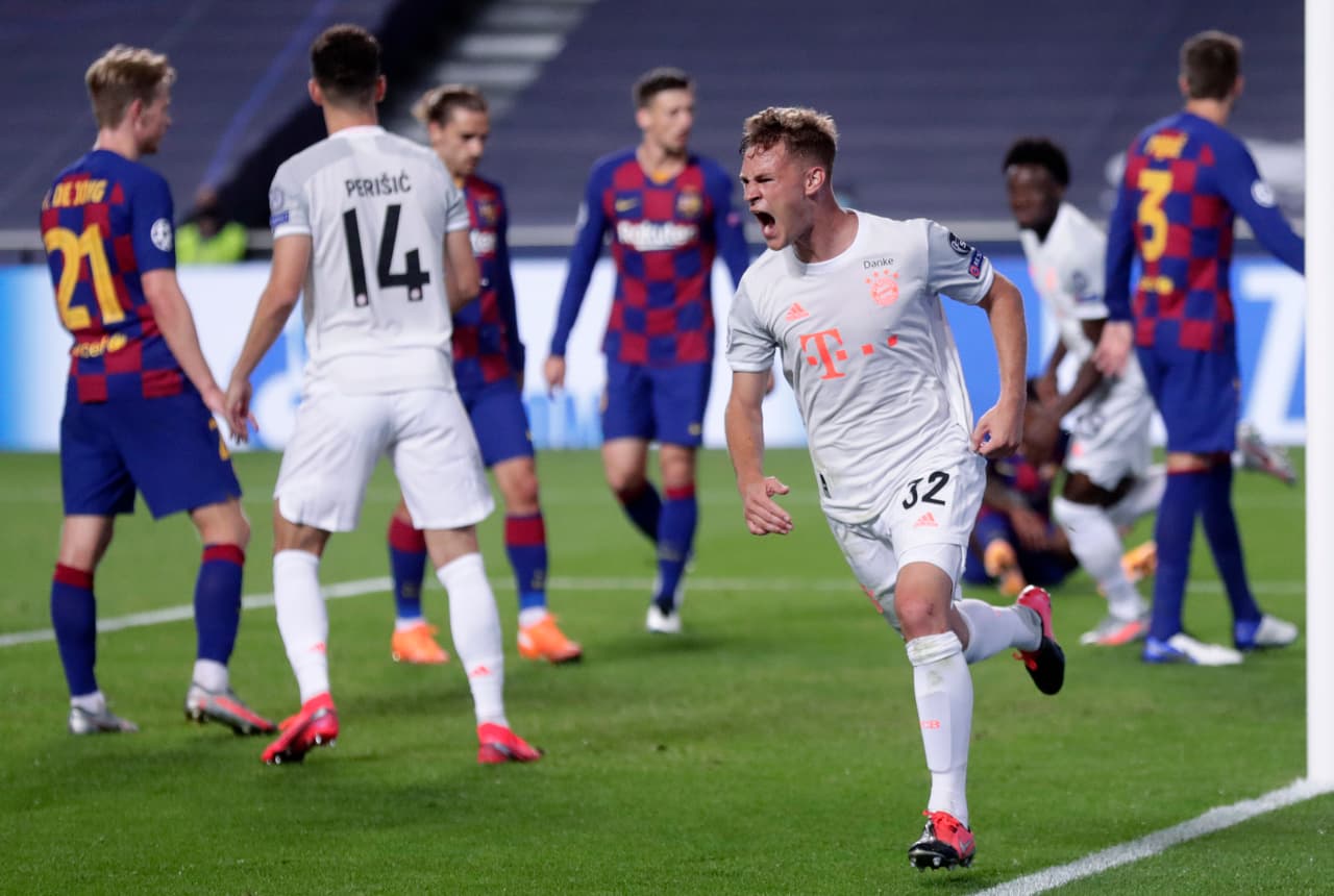 Llevó el balón hasta la línea final y envió una diagonal matona para que Kimmich lo guardara en la portería.