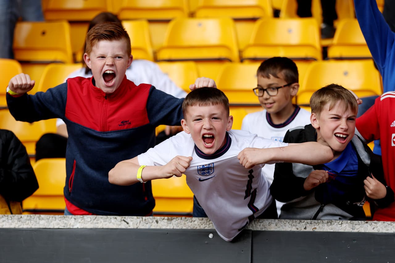 Inglaterra e Italia empataron sin goles en el Molineux Stadium, casa del Wolverhampton.