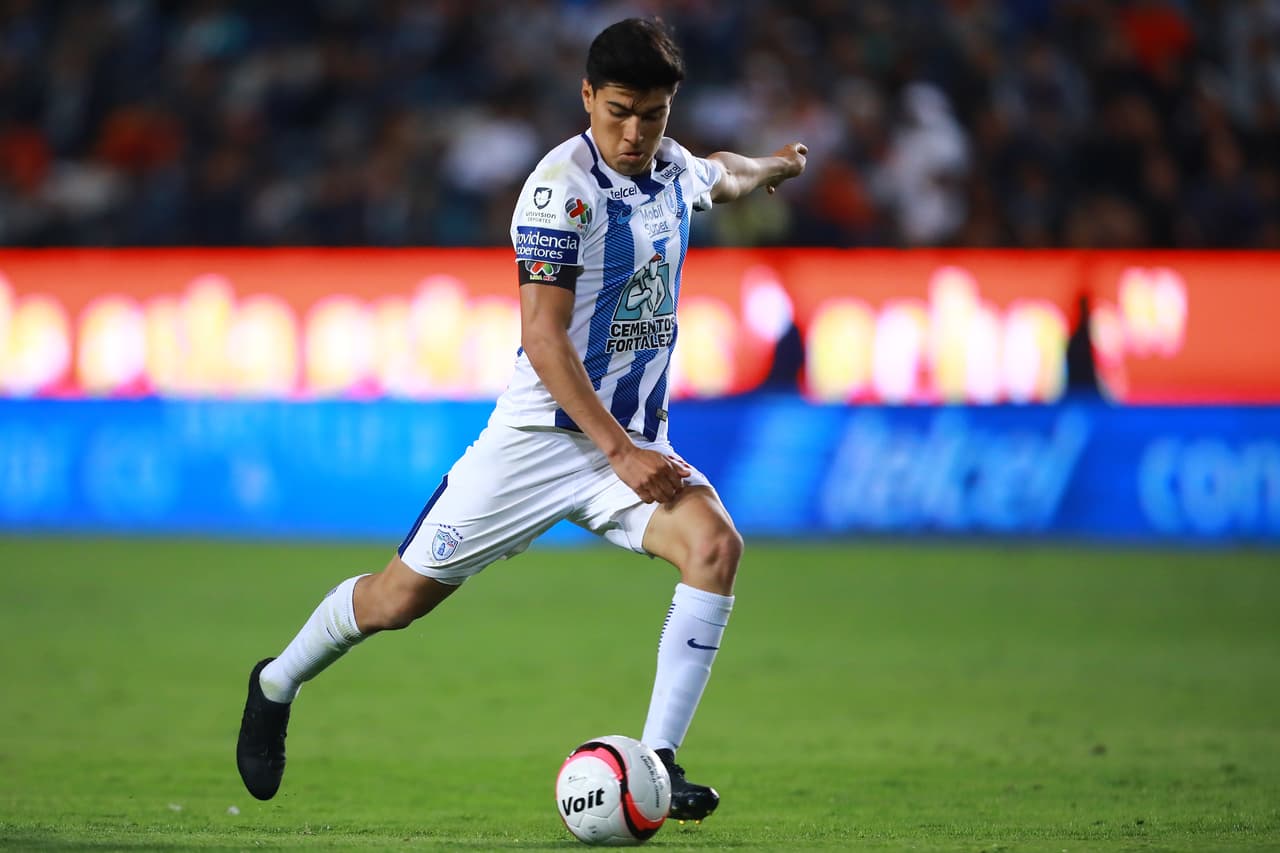 PSV no pierde de vista el posible fichaje de Erick Gutiérrez