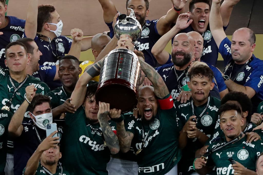 Las postales de la coronación del Palmeiras en la Libertadores | Un gol de último minuto catapultó al ‘Verdao’ al Mundial de Clubes que tendrá lugar en Catar.