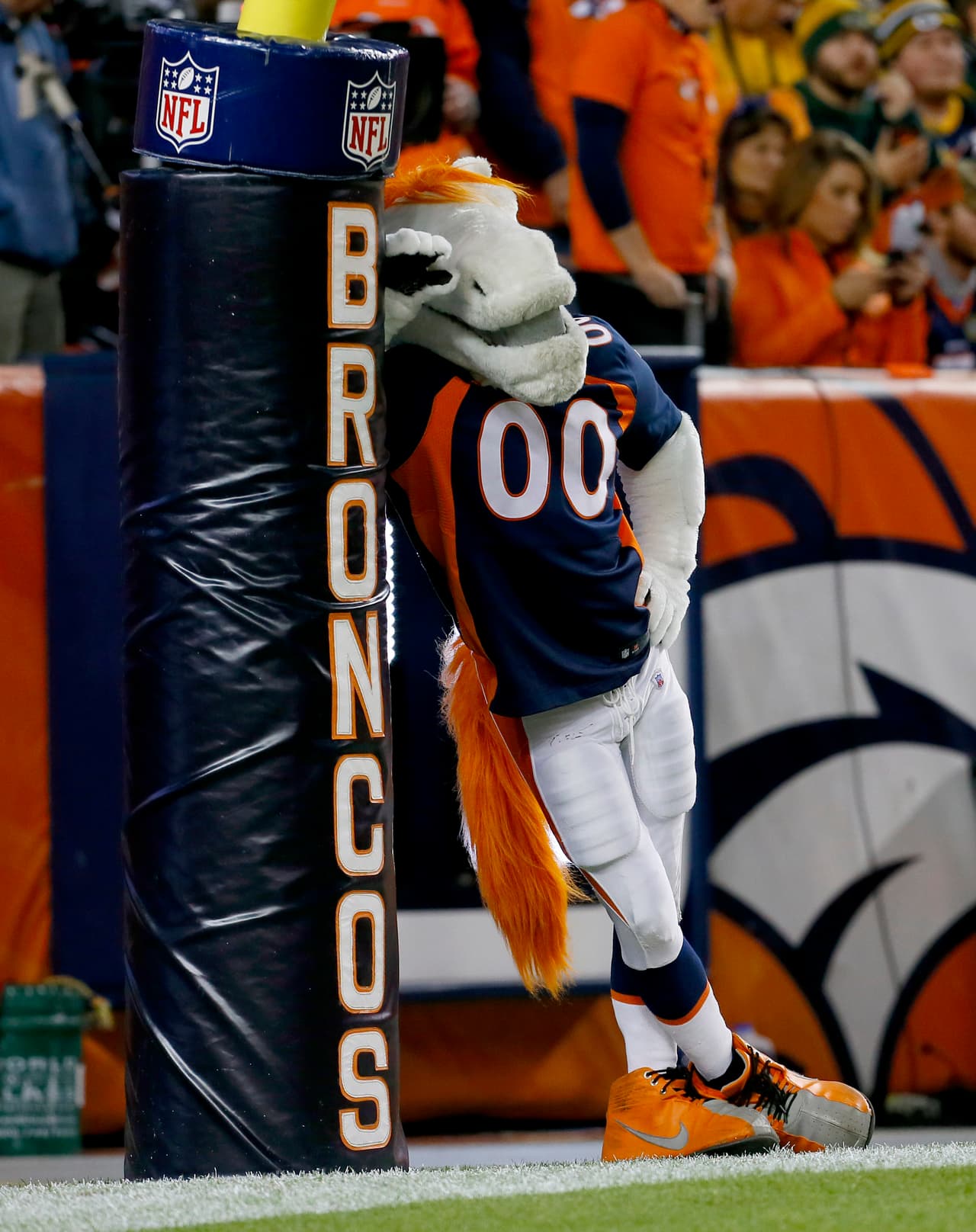 Los Broncos y Peyton Manning brillaron en Lunes por la Noche al derrotar a los Packers 29-10 y así mantenerse invictos. Checa las mejores tomas de este duelo.