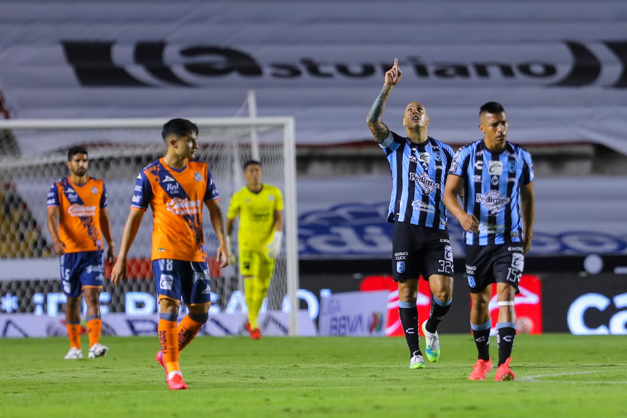 Querétaro y Puebla empataron 1-1 en la Jornada 12 del Apertura 2022 con goles de Ariel Nahuelpán y Jozy Altidore.