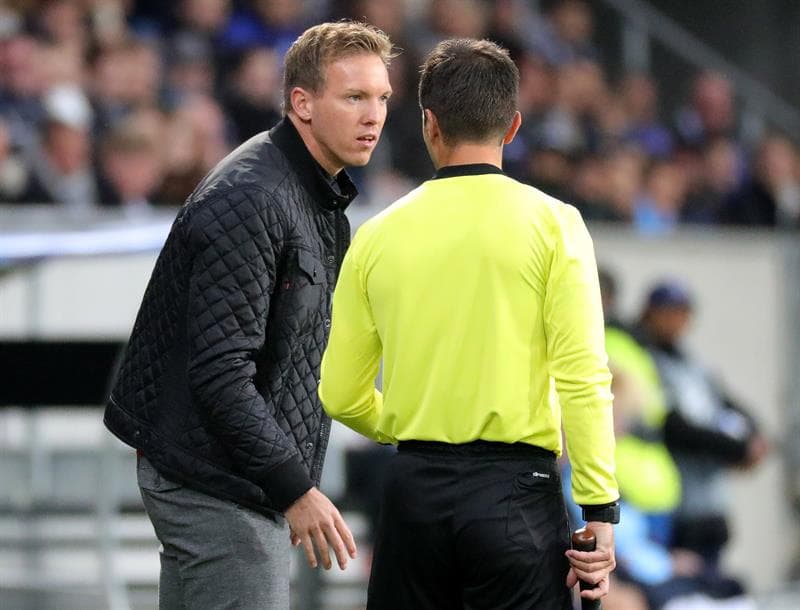 El entrenador Julian Nagelsmann entró en inquietud al ver que Hoffenheim era dominado por Manchester City.