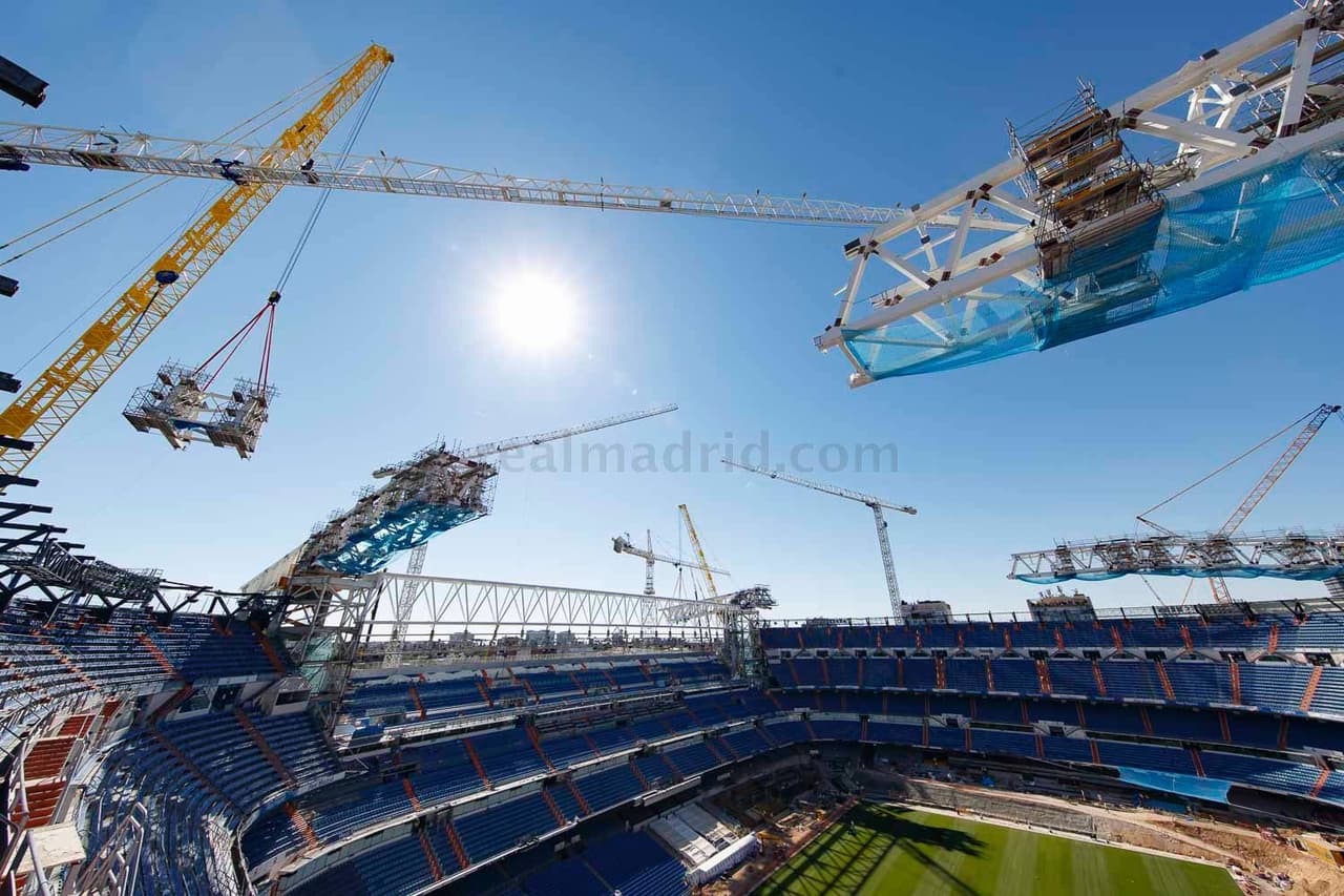 Las obras del Santiago Bernabéu continúan a marchas forzadas y ya se comienzan a completar estructuras importantes de la remodelación.