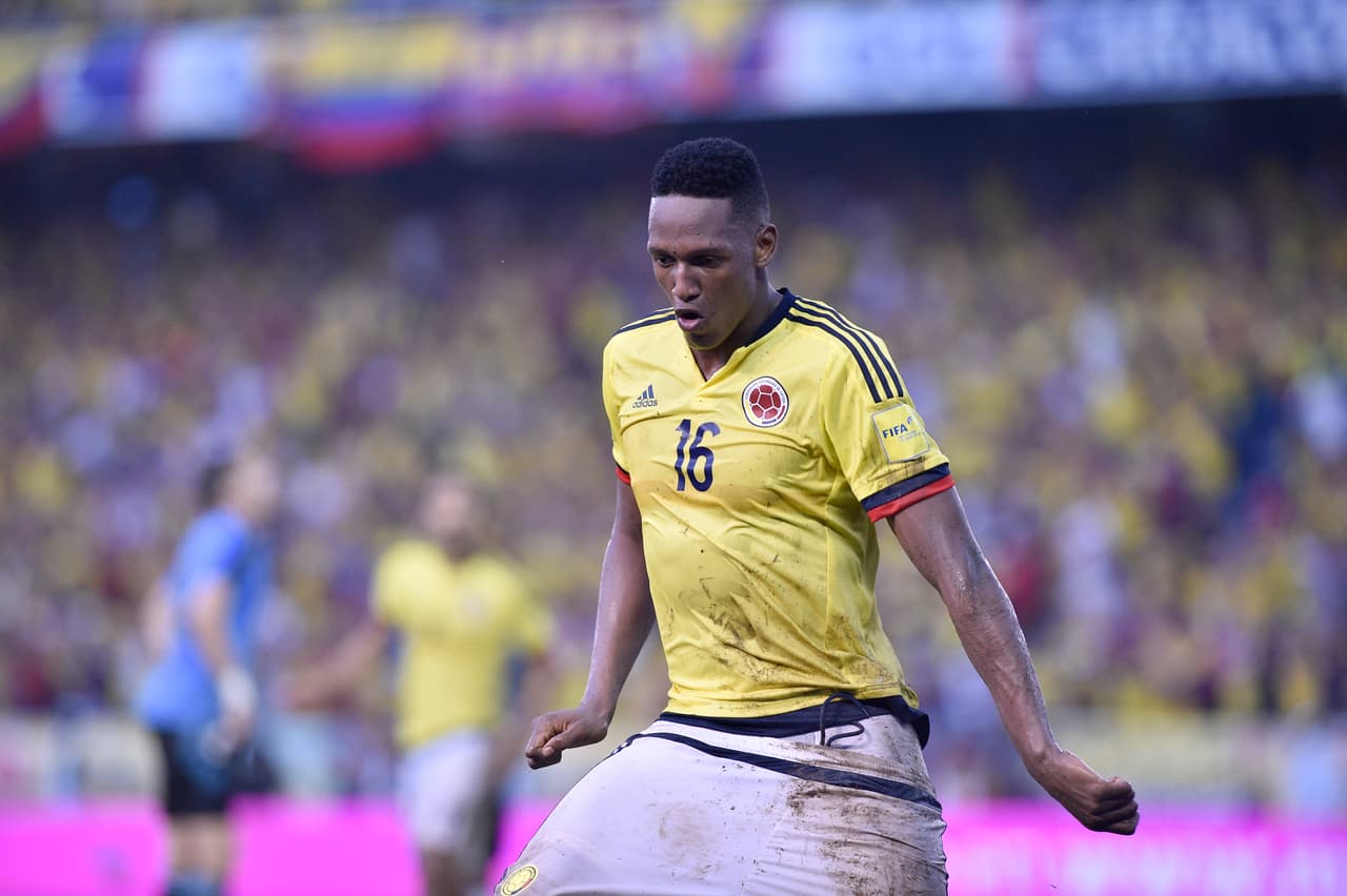 A nivel continental, con apenas 22 años, también ocupó lugar en el Equipo ideal de América en la selección tradicional del diario El País de Uruguay.