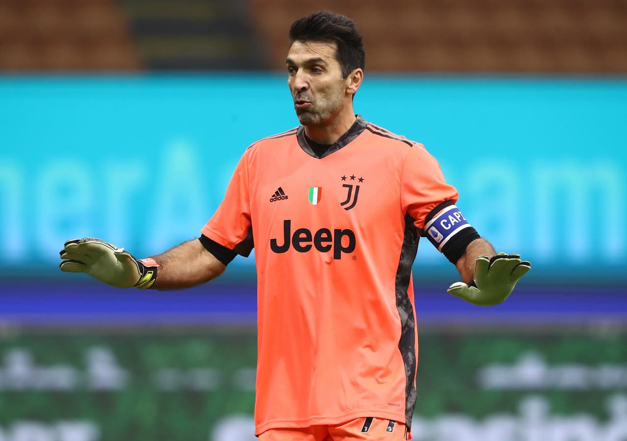 La blasfemia de Buffon le cuesta poco más de cinco mil dólares