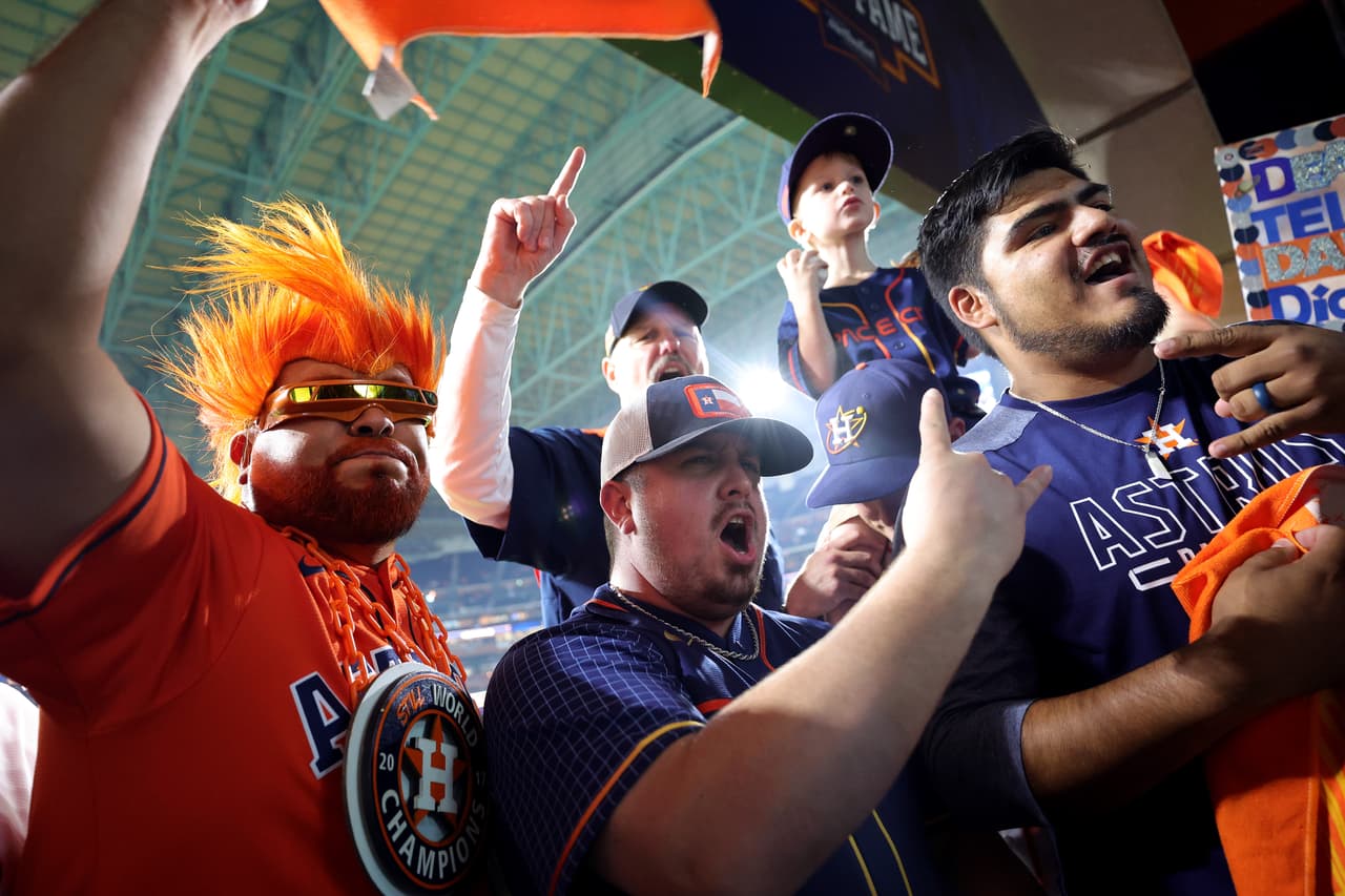 La afición de Houston, presente.