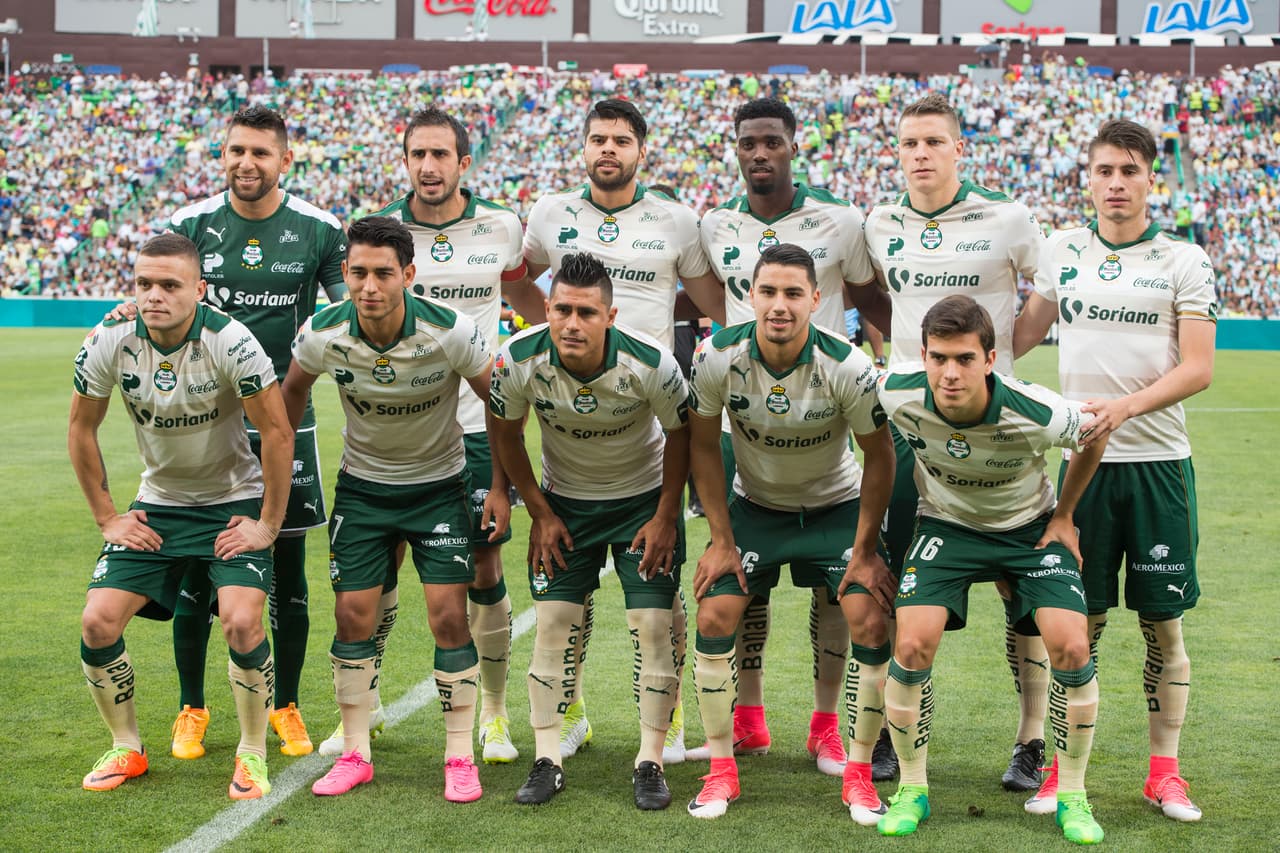 Santos llegó al encuentro ocupando la séptima posición del torneo. Cuentan con 21 puntos, 19 goles a favor y 15 en contra.