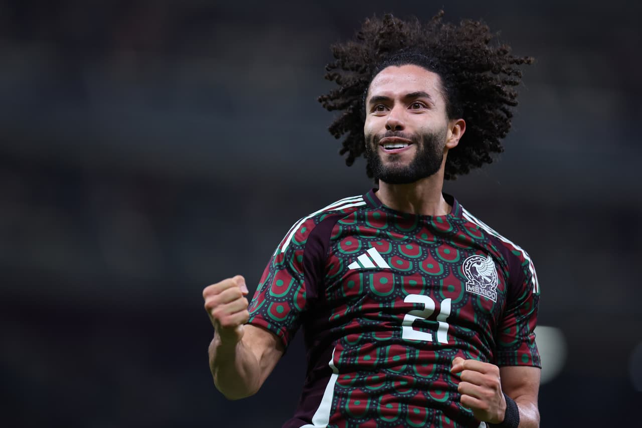 El Anderlecht entra en la pelea por César Huerta