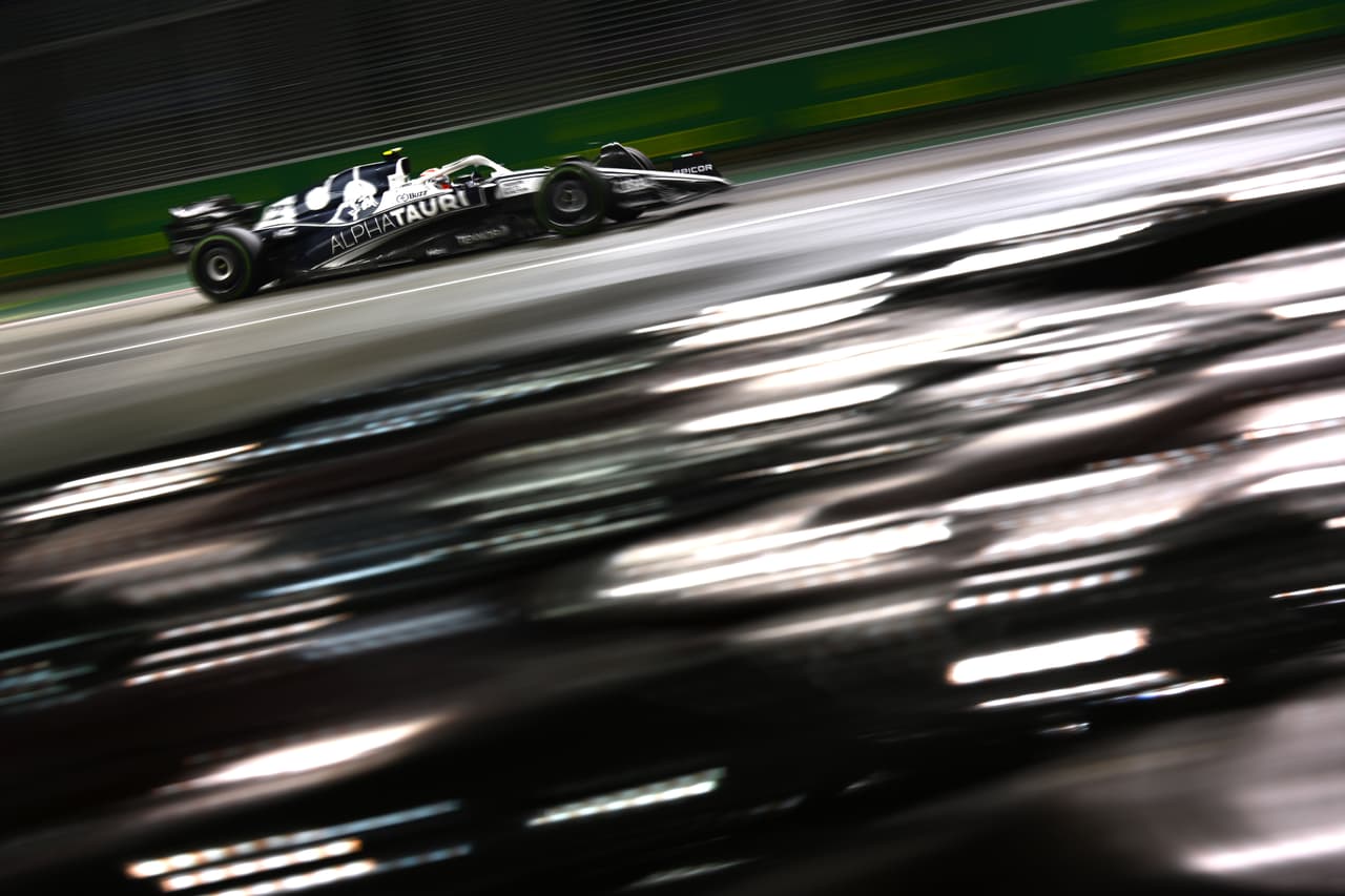 Tsunoda se estrellaba y eso compactaba la carrera.