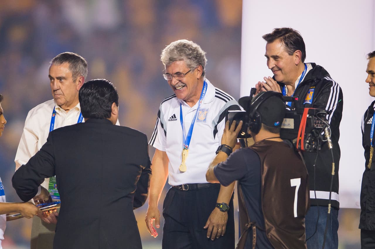 Lo que comparten, además de su amor por la profesión, es su espírtu de campeones. Ferretti ganó 6 títulos como jugador y lleva 10 como entrenador. Es el estratega con más finales en torneos cortos y, si le gana el duelo a Matías, será el que más títulos de esta característica tenga.