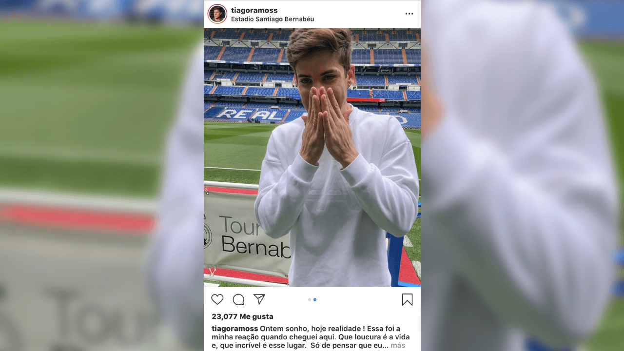 Thiago tiene una gran cantidad de fotografías suyas mostrando su amor por el futbol y por mantener una forma 'fit'.