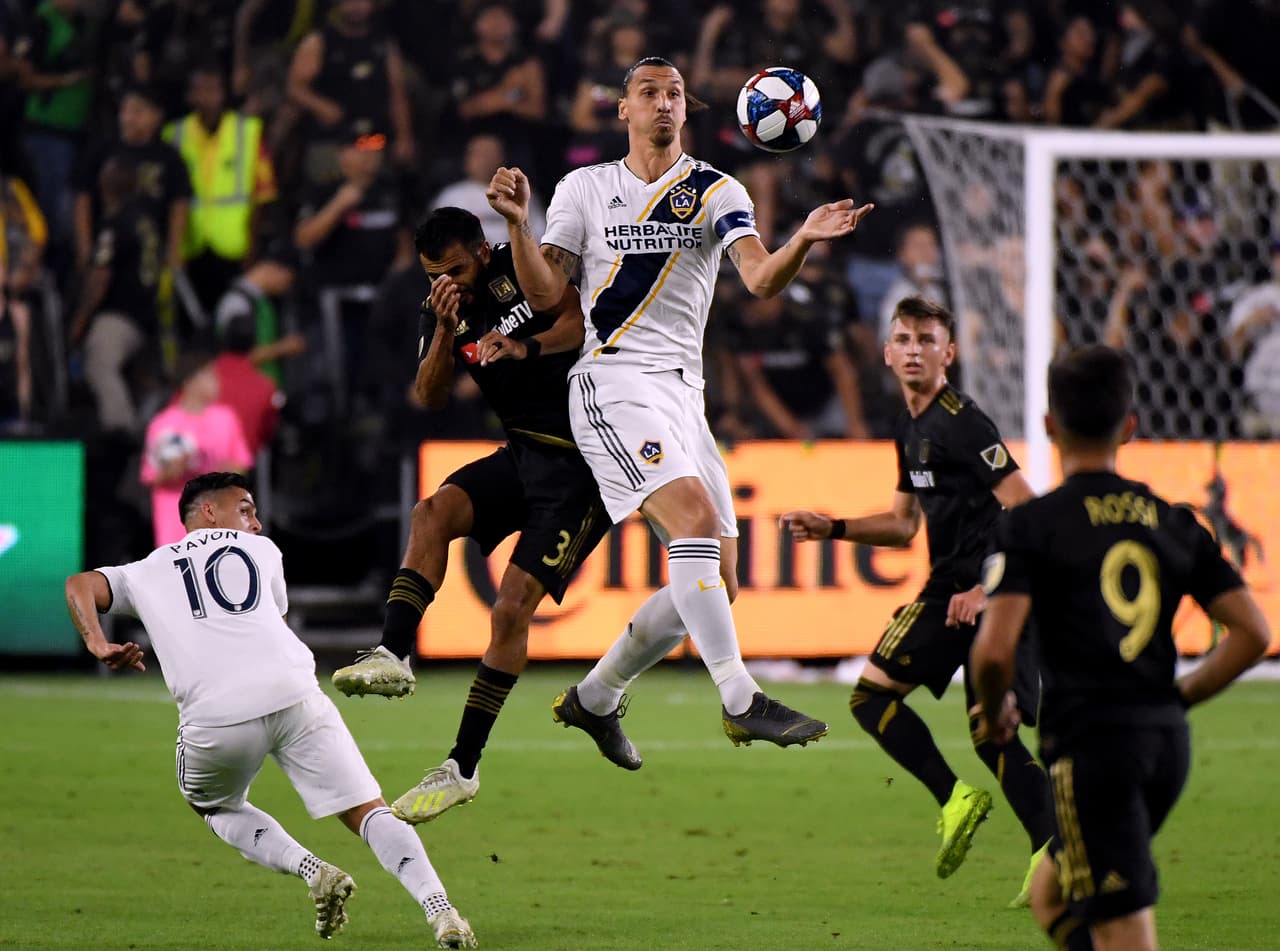 "Vine, miré, conquisté. Gracias LA Galaxy por hacerme sientir vivo otra vez. Para los fanáticos de Galaxy: querías Zlatan, te di Zlatan. De nada. La historia continúa... Ahora vuelve a ver el béisbol", declaró tras su partida del futbol de la MLS.