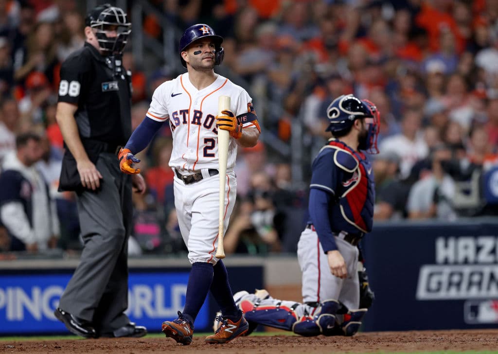 Los Braves controlan el partido de principio a fin y con un marcador de 6-2 a favor se quedan con el juego 1 de la Serie Mundial.