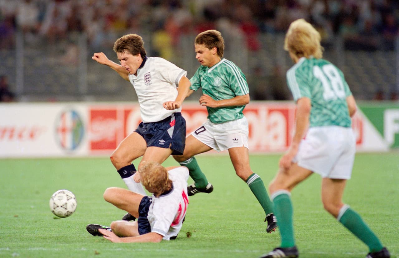 Ahí fue cuando inició una cadena negativa que apenas acaban de romper los ingleses de no superar una eliminatoria por los penaltis. Ante la futura monarca de Italia 90 cayeron en esa modalidad.
