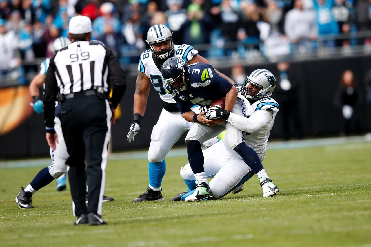 5.- Seatttle Seahawks - 17 de enero del 2016 (24-31 en Carolina Panthers) (Playoffs Divisionales).- Con un inicio meteórico del equipo mejor sembrado en la Conferencia Nacional, los Seahawks se fueron abajo 31-0 al medio tiempo, un furioso regreso de Seattle en la segunda mitad se quedó ligeramente corto terminando con el reinado de dos años de los del Pacífico Noroeste en la NFC.