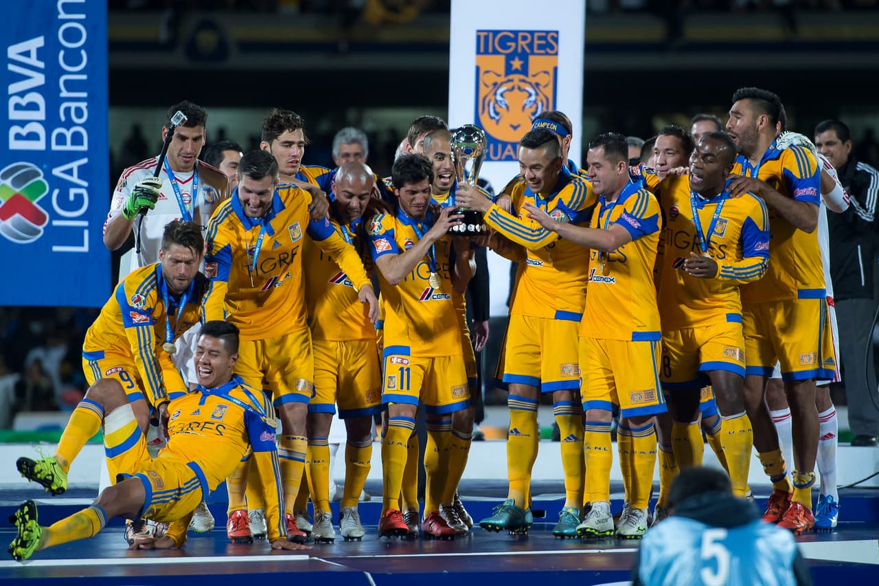 Tigres llega a este partido luego de convertirse en el monarca del Torneo de Apertura 2015 en aquella dramática final contra Pumas de la UNAM.