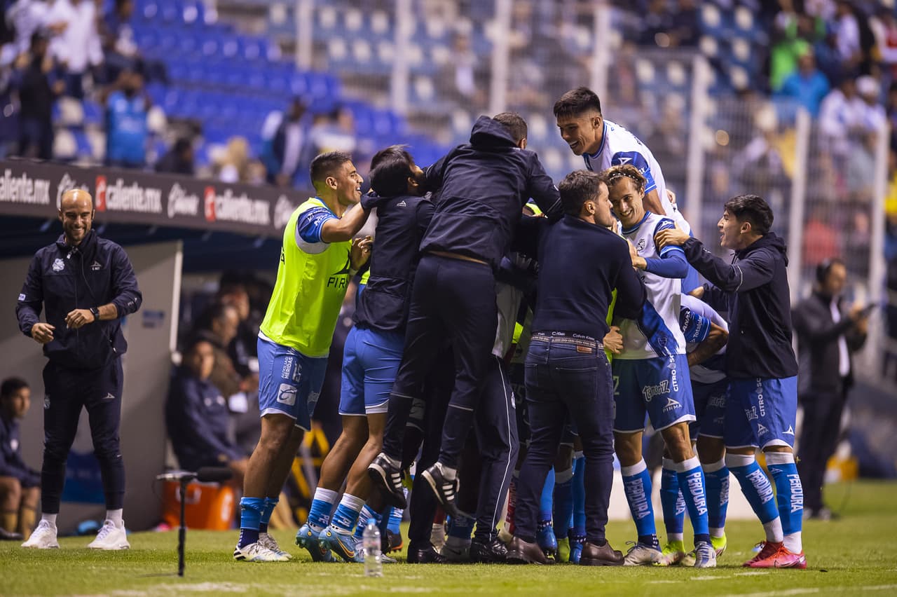 Los auriazules añadieron dramatismo con el Eduardo Salvio al 81’, pero el tiempo no les alcanzó para un empate que tampoco habría ayudado a sus aspiraciones.