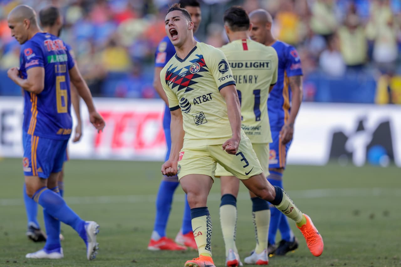 Para el arranque del segundo tiempo, buenas noticias para los aficionados: el descanso no enfrío la intensidad con la que se jugó en los 45 minutos iniciales.