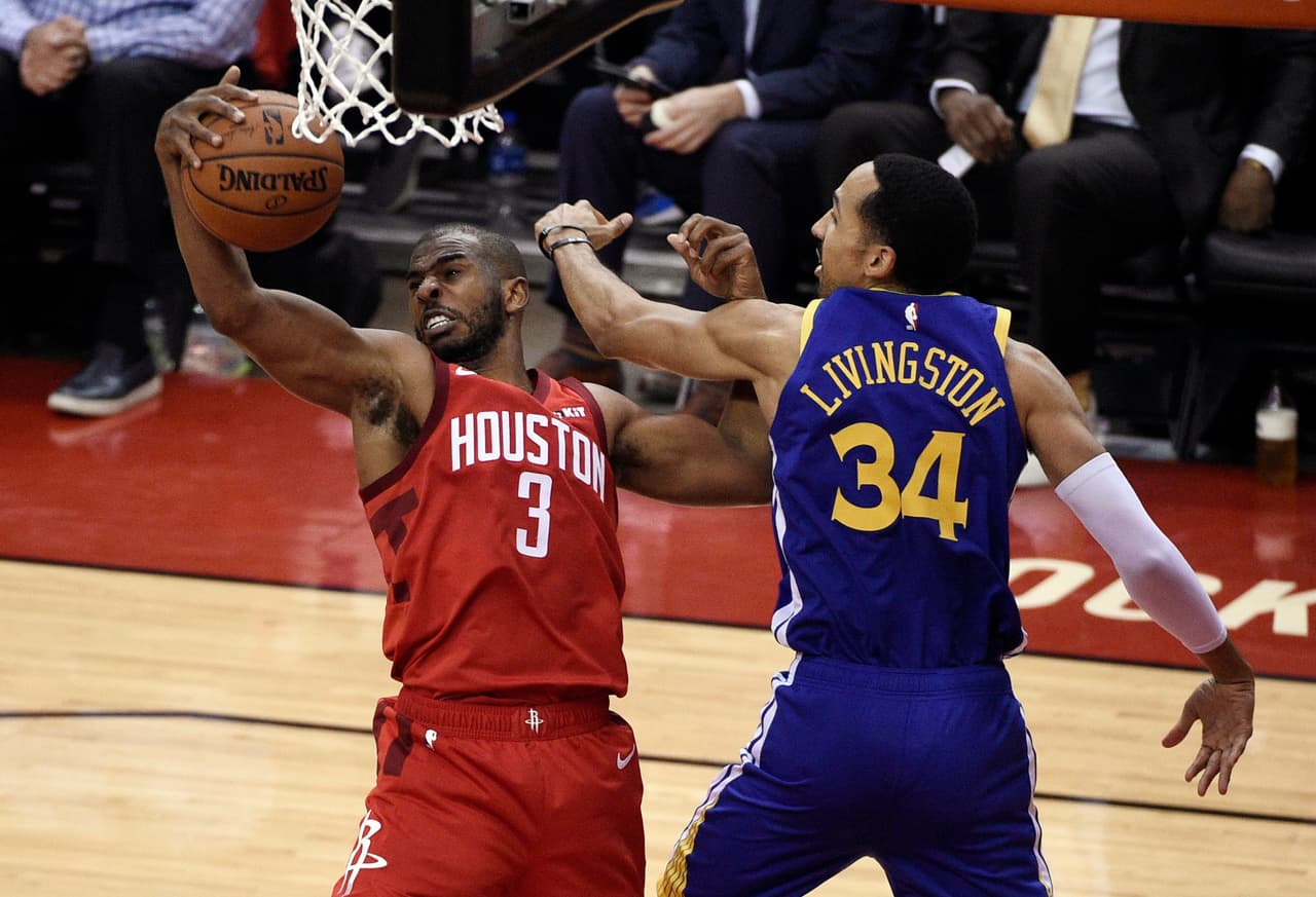 Durante el juego los Rockets tuvieron el control aunque el marcador fue cerrado en gran parte del juego, mientras los Warriors cometieron 17 pérdidas.