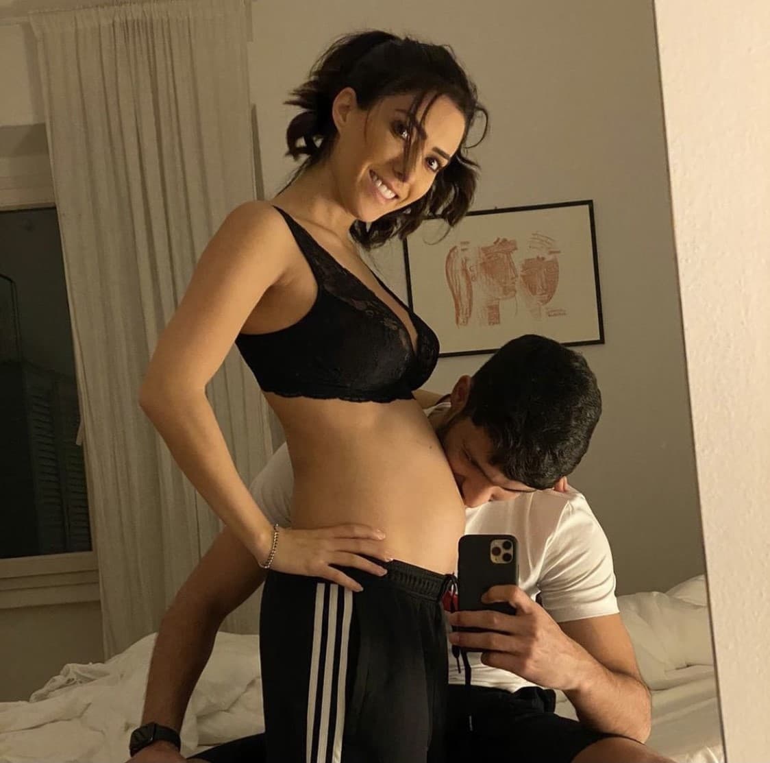 En julio de 2020, la feliz pareja le dio la bienvenida a su primera hija, Arya Jiménez.
<br>