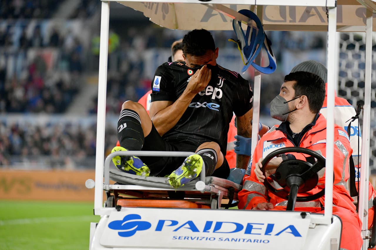 Bonucci hace un doblete para darle el segundo triufo al hilo a la Juventus que ha ido de menos a más; Lazio fue la víctima.