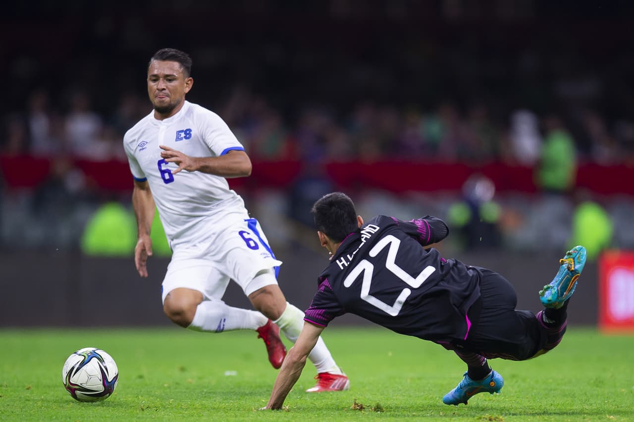México selló su pase al Mundial con una victoria sobre El Salvador, gracias a los goles de Uriel Antuna y Raúl Jiménez.