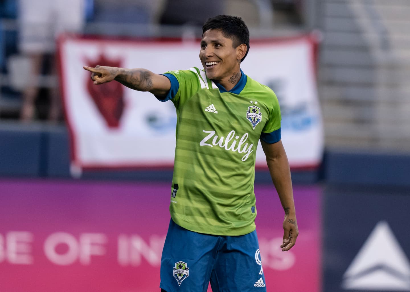 Rodríguez hizo el roster del día inaugural de Seattle –