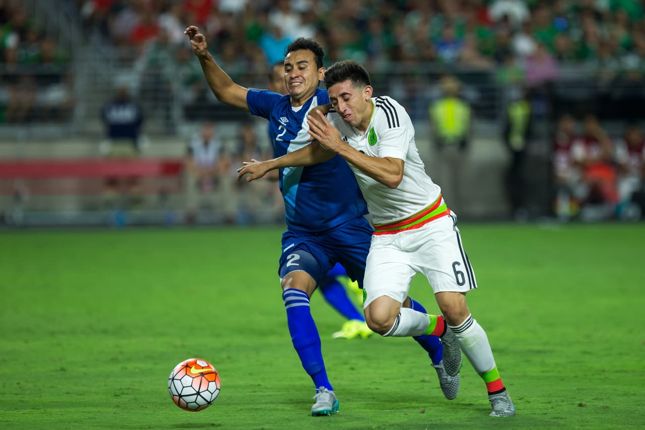 El único partido que se ha jugado frente a Guatemala en el Azteca, México 2-1 con goles de Arturo Vázquez y Javier Cárdenas.