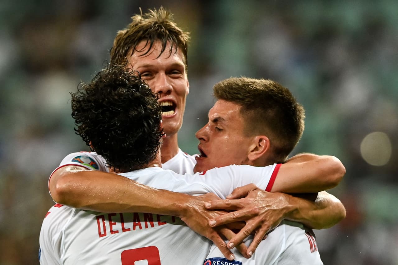 Fue en un tiro de esquina donde se abrió el partido y el marcador.
<br>