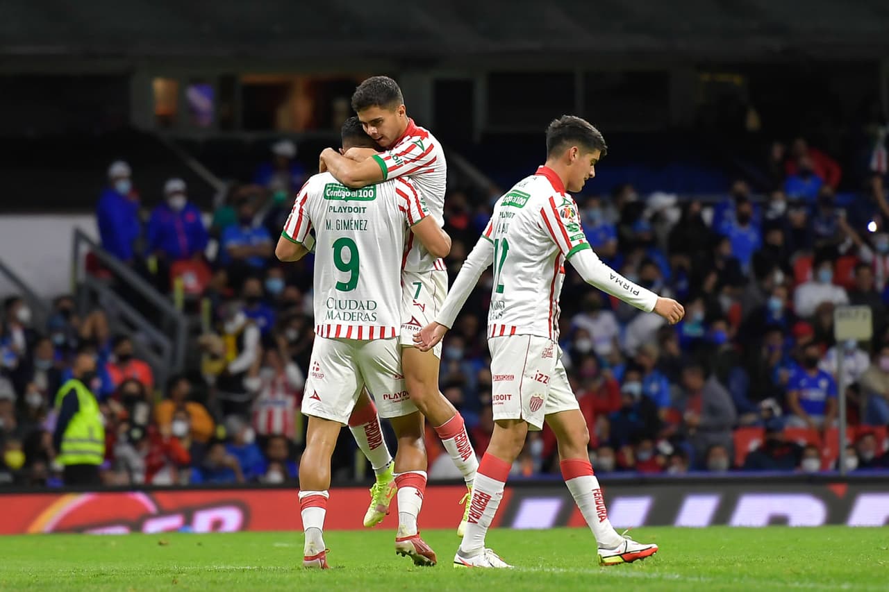Cruz Azul y Necaxa protagonizaron un partido con final cardiaco.