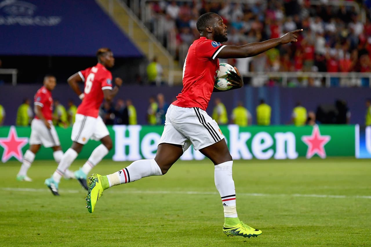 Minutos atrás había fallado un rebote muy similar. Por querer asegurarlo con potencia, el belga la mandó fuera.