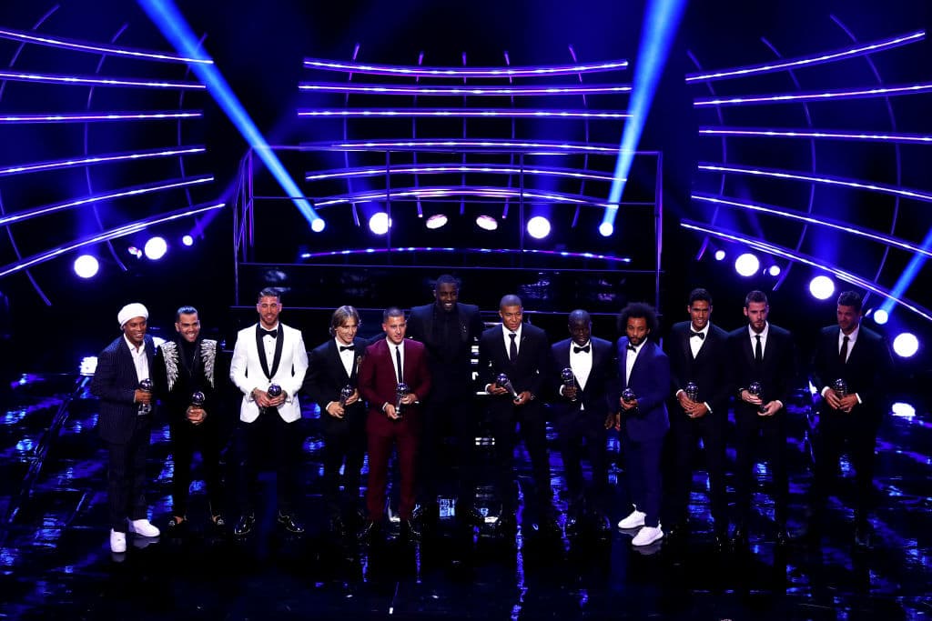 La ceremonia del equipo ideal tuvo la ausencia de Lionel Messi y de Cristiano Ronaldo.